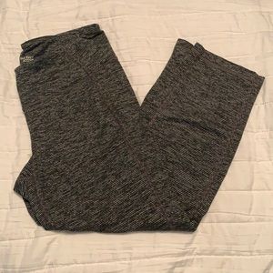 Cropped workout leggings